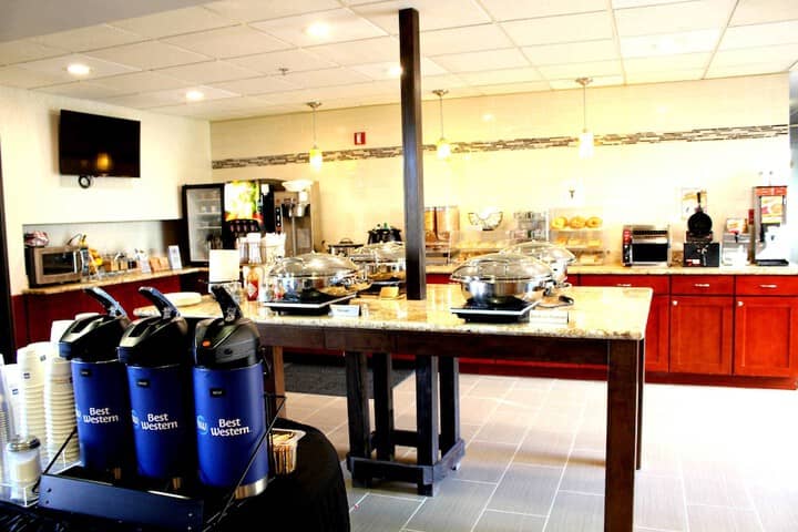 Breakfast area